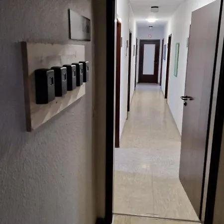Gaestezimmer B Penzion Mönchengladbach
